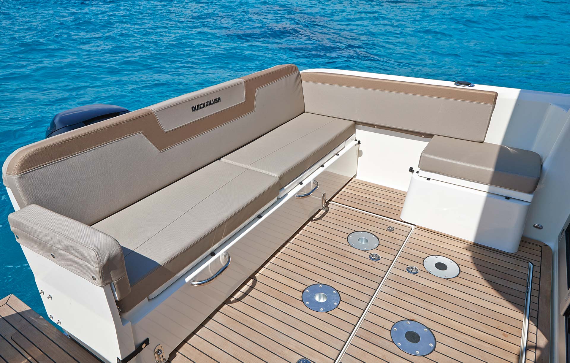 Quicksilver 855 905 Weekend (8)