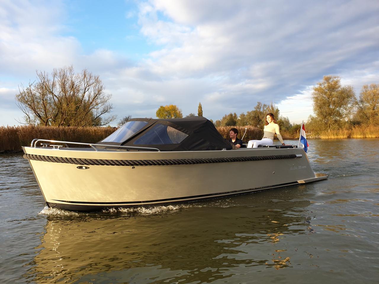 Maxima 720 Retro (2)