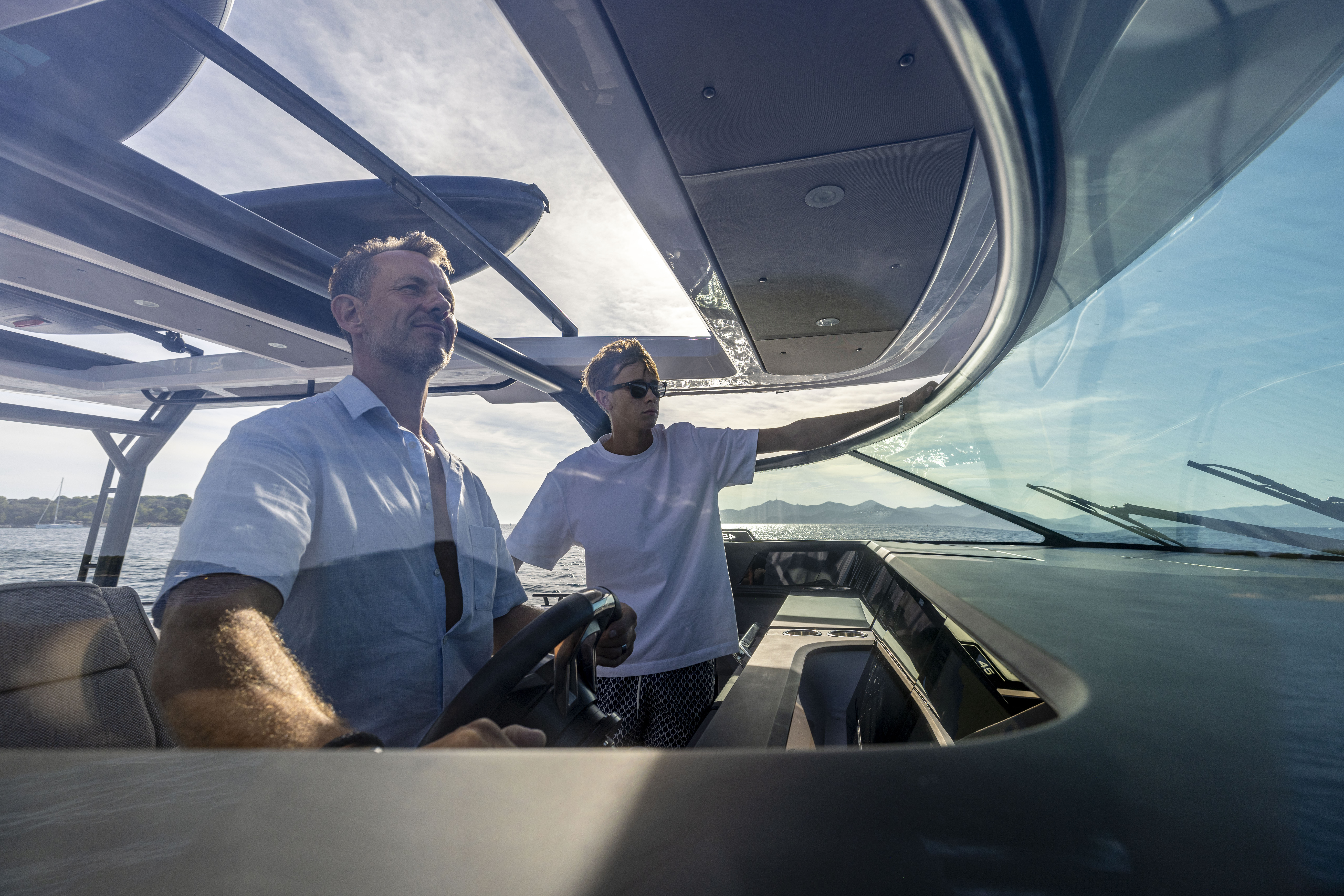 Axopar 45 Sun Top 18