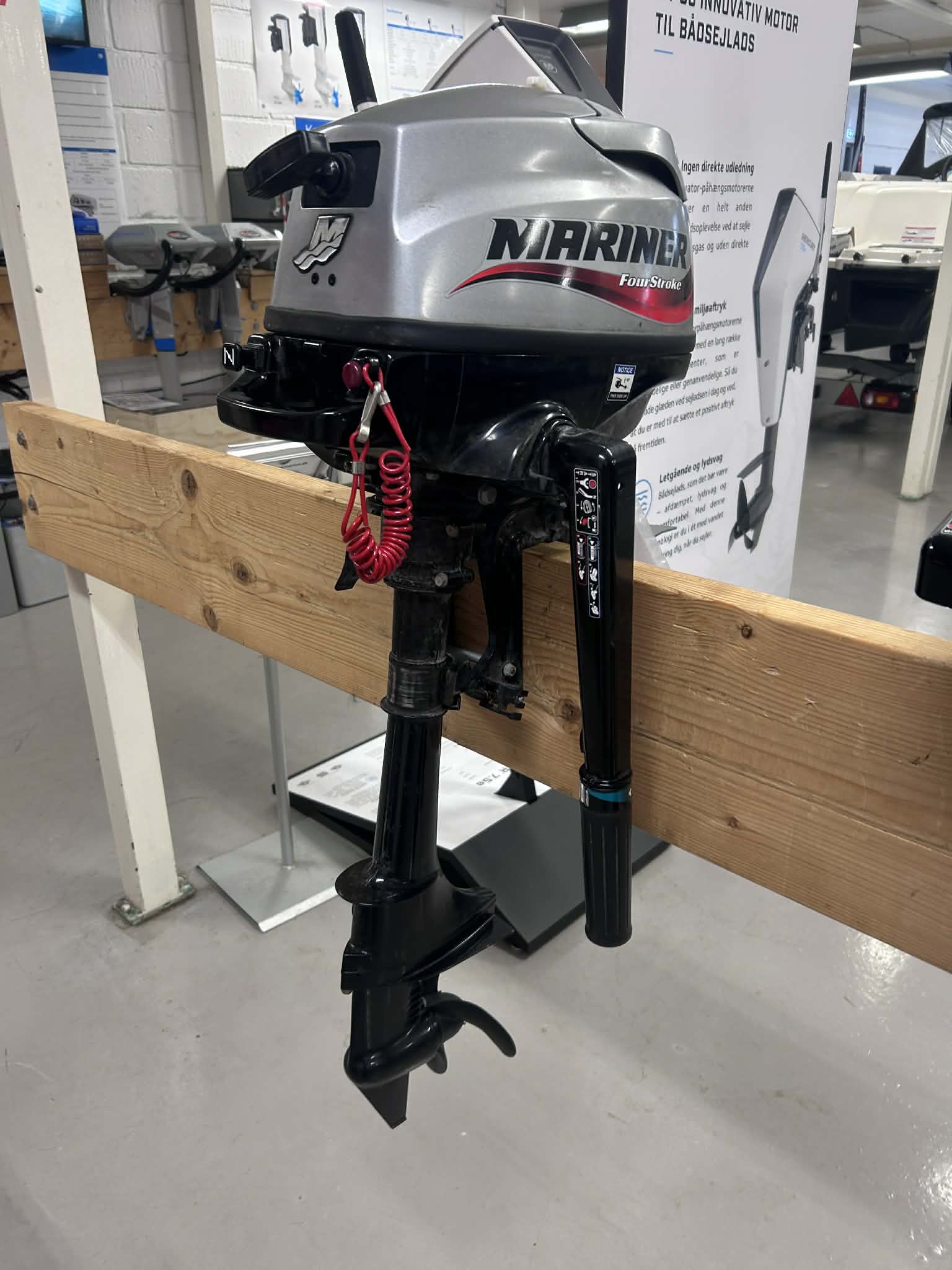 513A45d3 F75e 4E39 A614 A76bf903b641