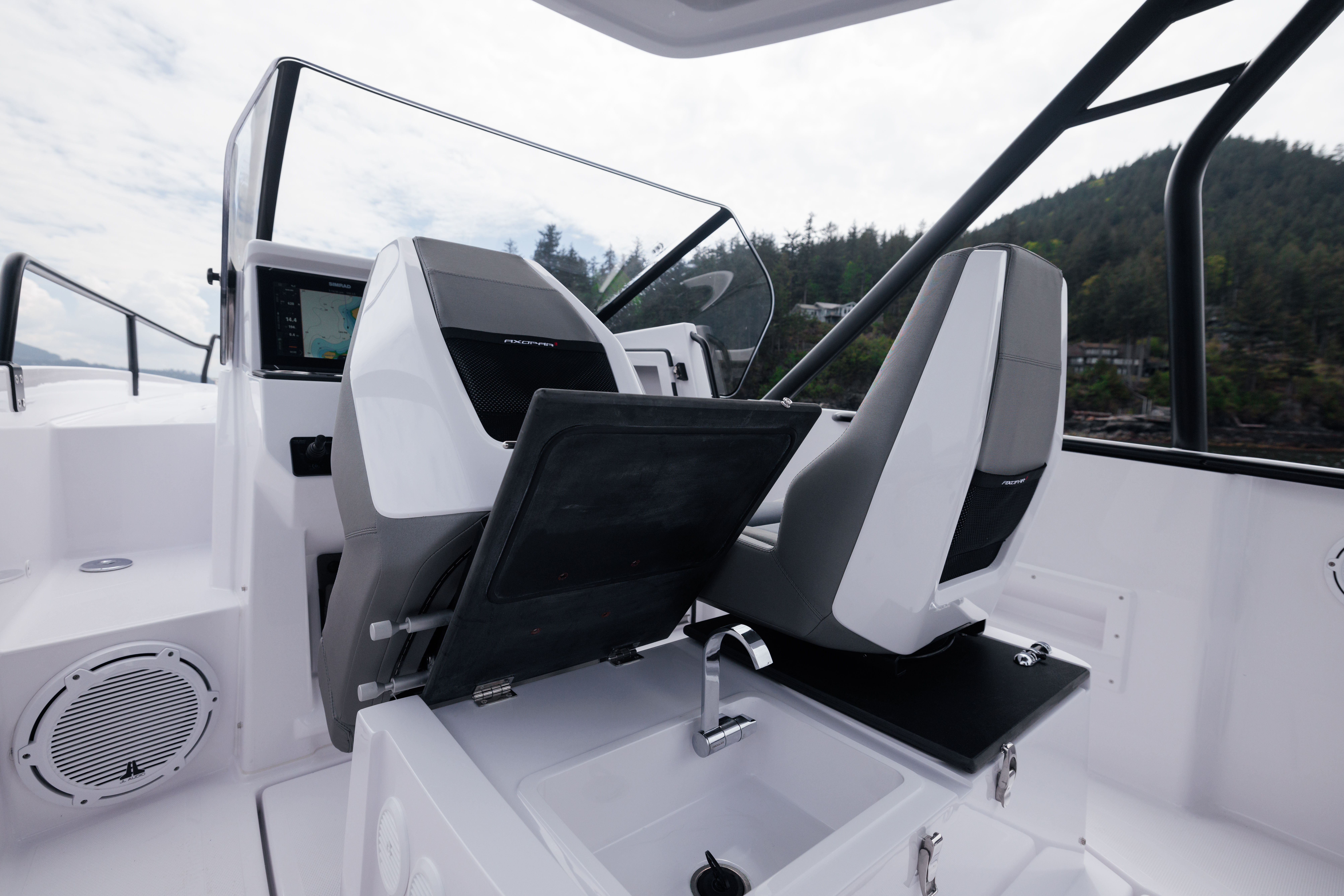 Axopar 25 Cross Top MY23 662A6011