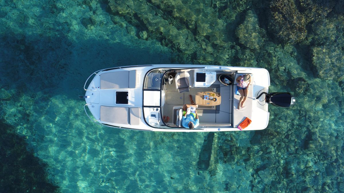 Bayliner Vr6 Ob Cuddy 19 1200