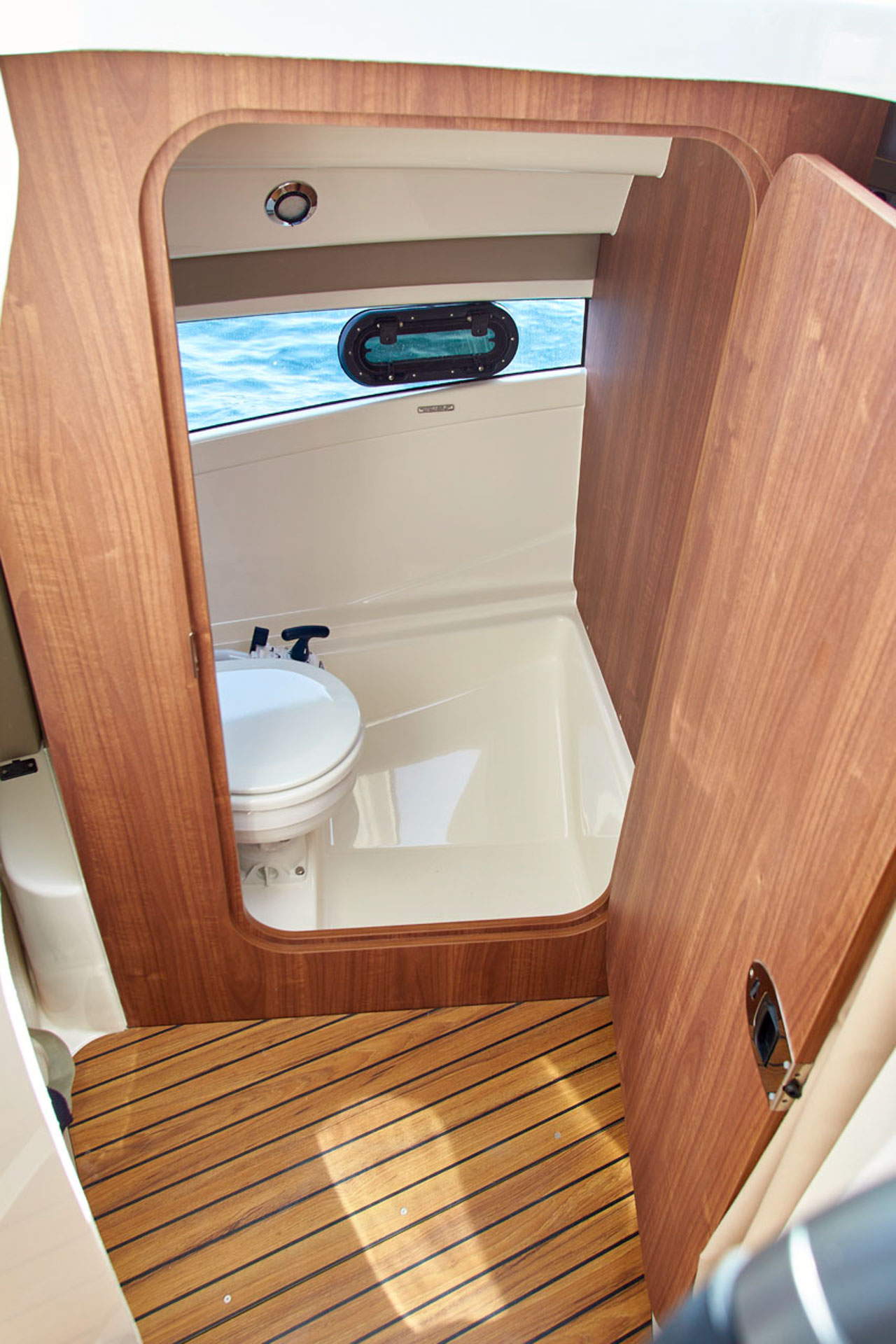 Quicksilver 755 Weekend (17)