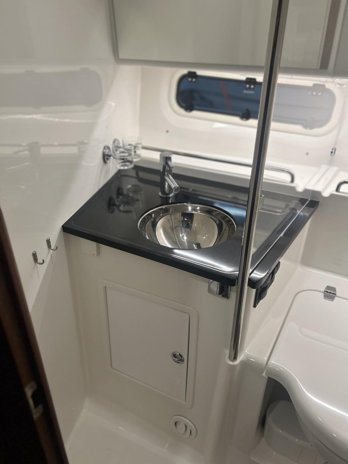 457159109 3642404302643042 8682092050052814252 N