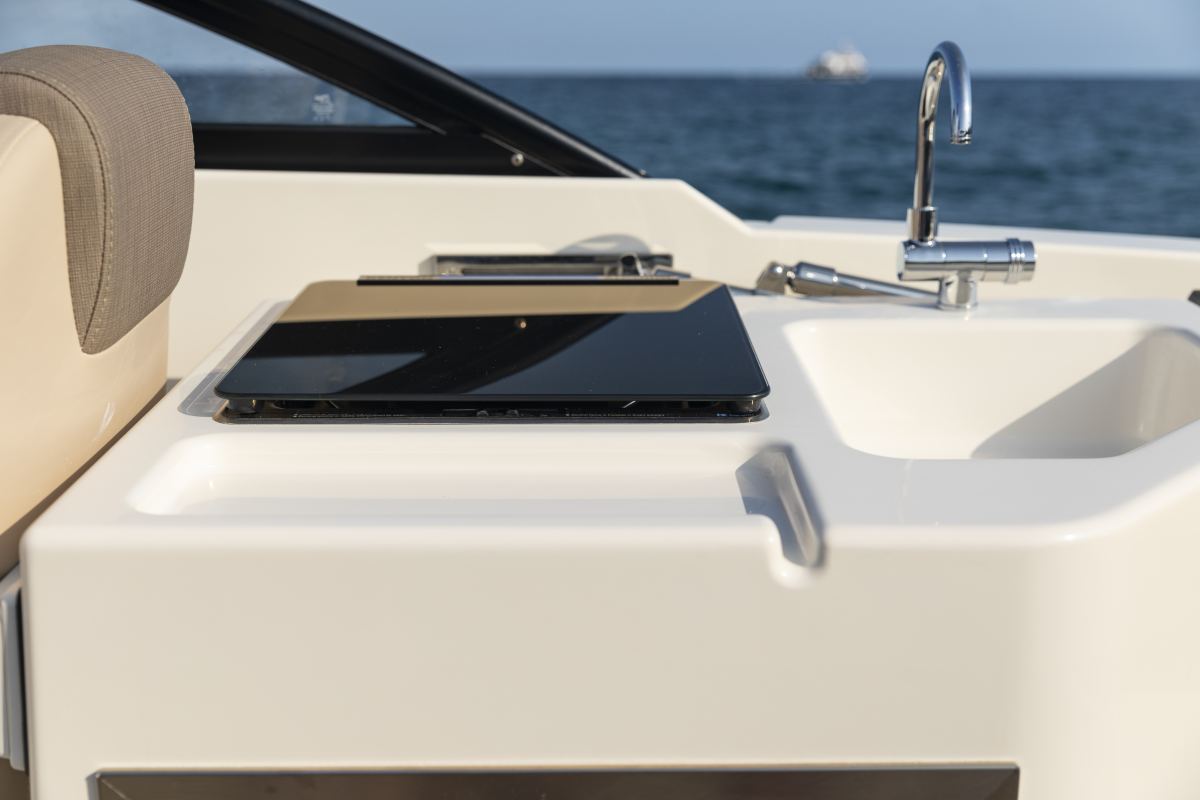 Bayliner Vr6 Ob Cuddy 16 1200