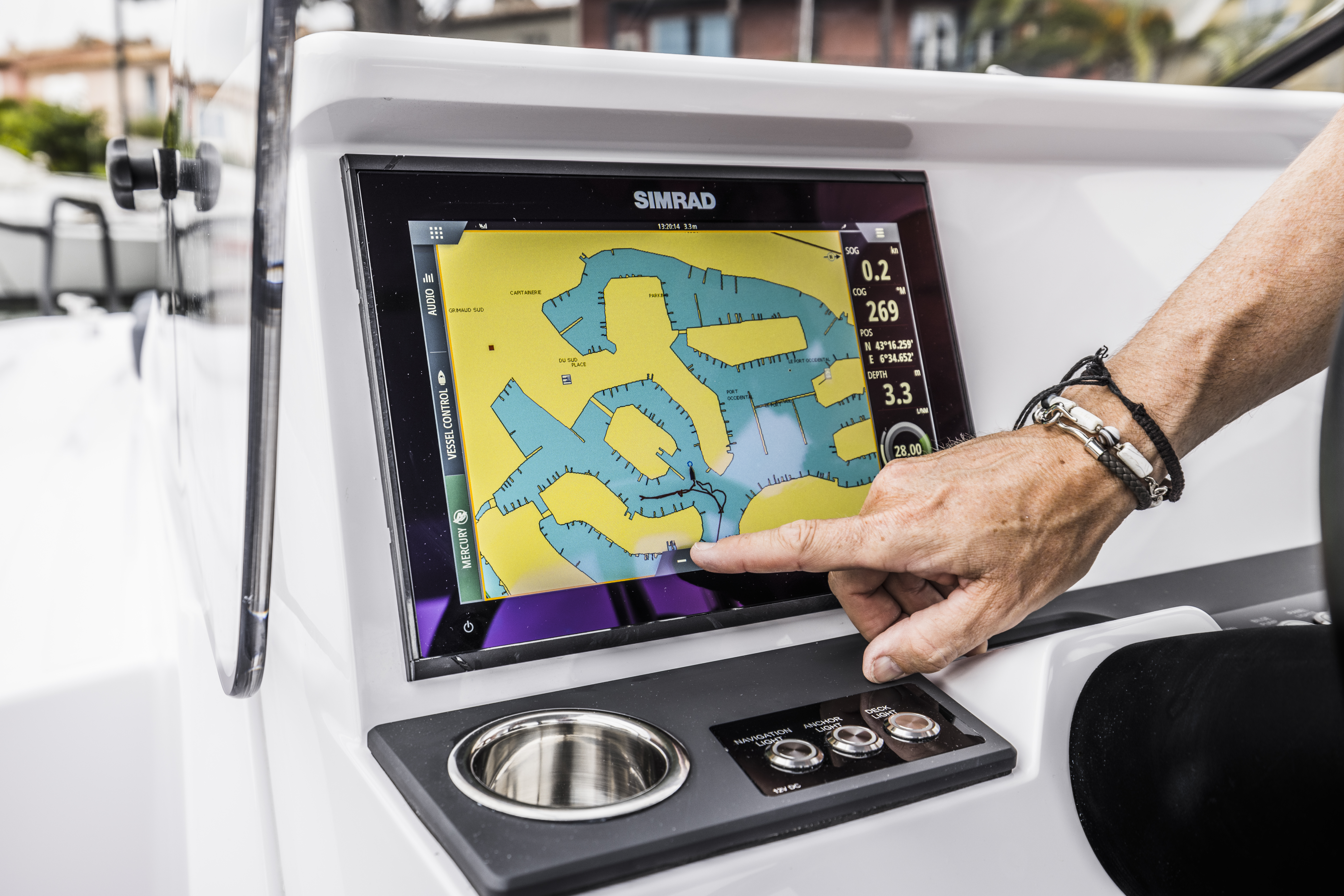 Axopar 25 TT C4A7853