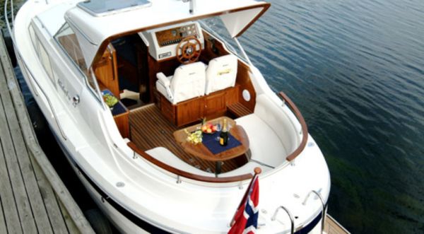 1170172680843N25cockpit1 7D02480c