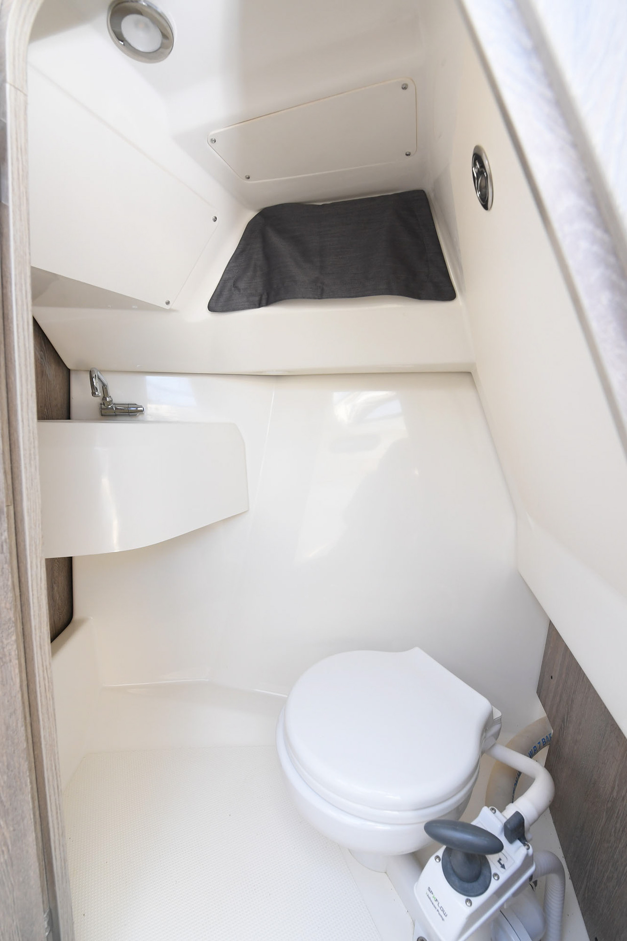 Quicksilver 675 Weekend (4)