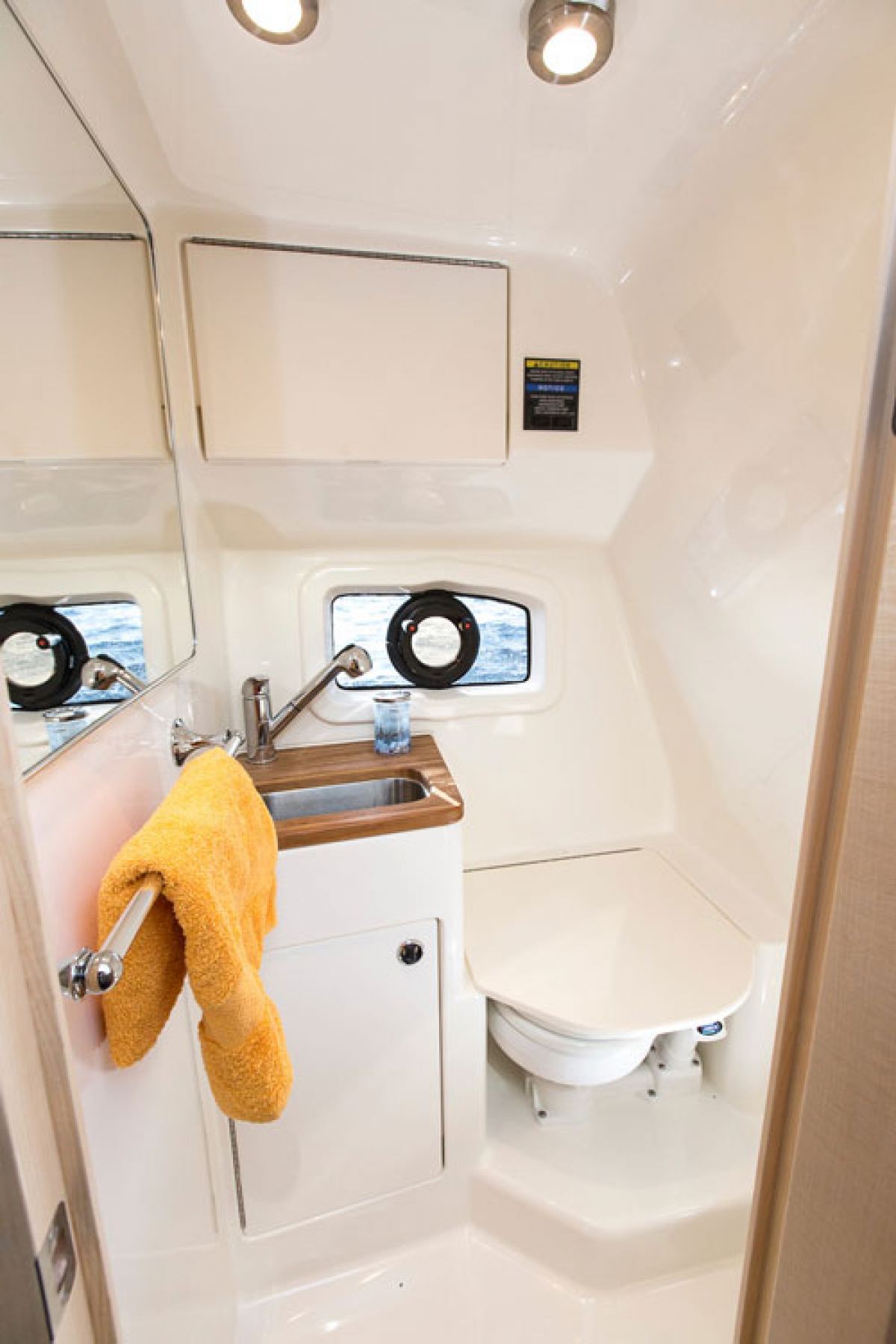 Bayliner Ciera 8 Med Mercruiser Sterndrive 17 1200