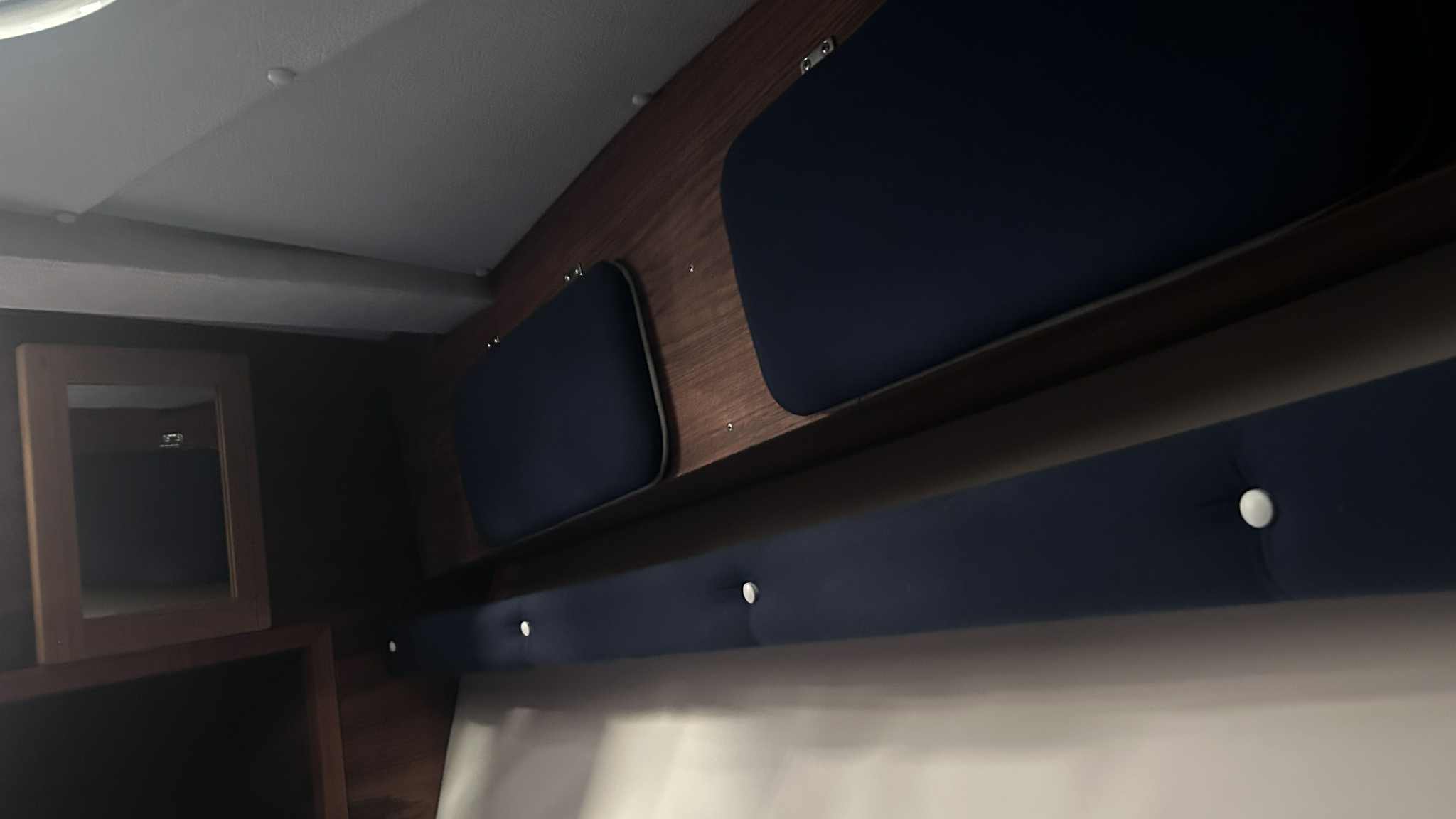 B8ee5bd7 3098 4645 9A95 C7bd95e5a26a