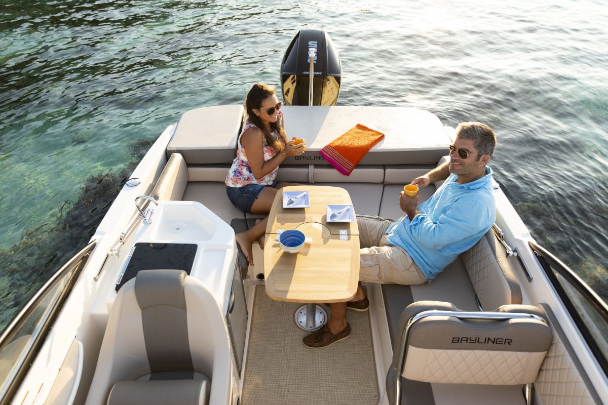 Bayliner Vr6 Ob Cuddy 14 1200