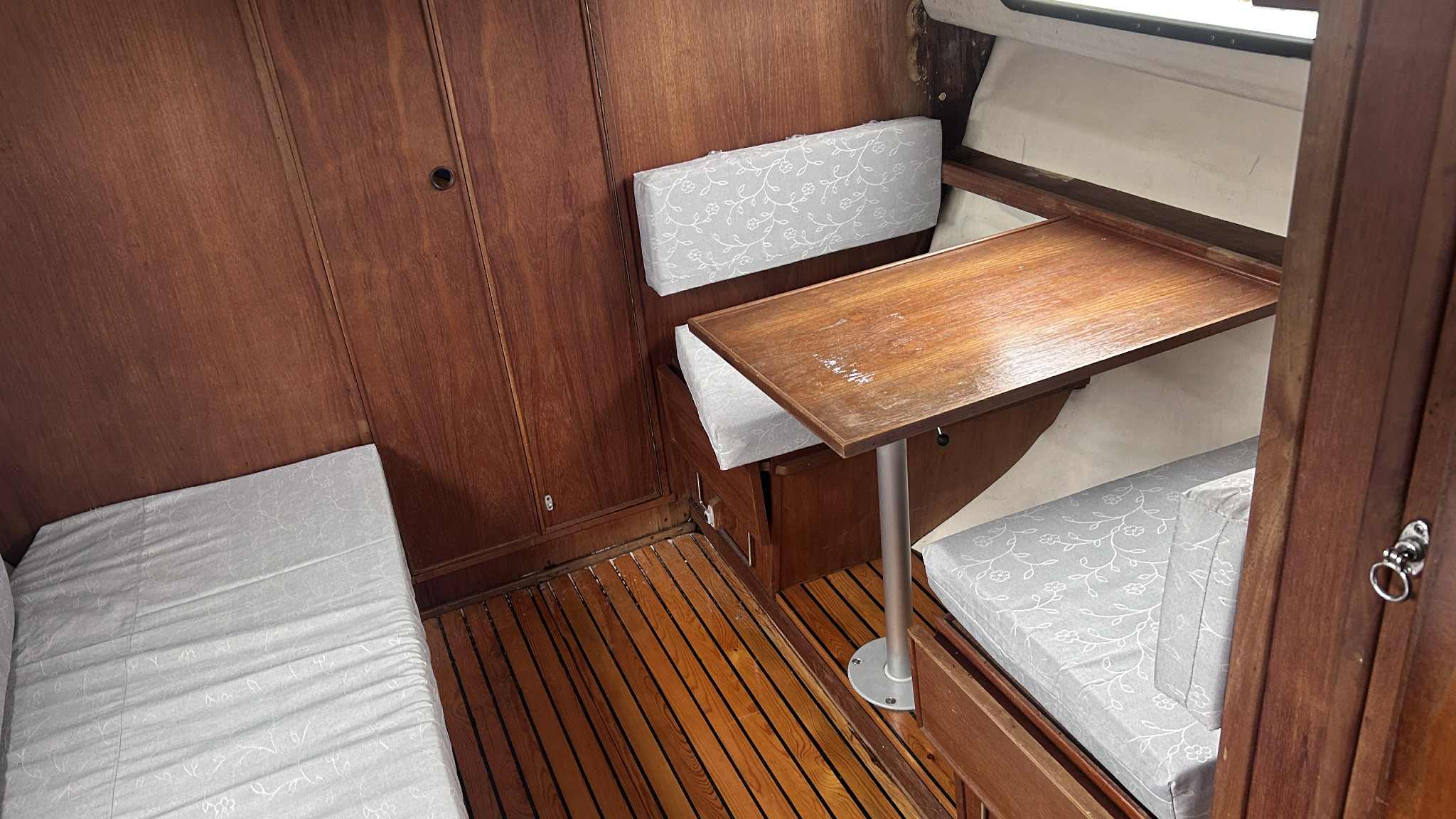 Dbcd8957 69A3 429E 915B 83687Ecaf596