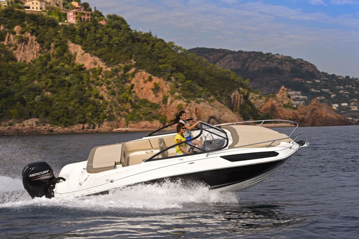 Bayliner Vr5 Ob Cuddy 0 1200